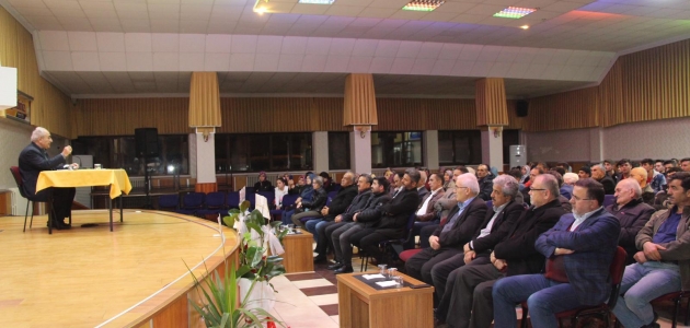 ​Vakkasoğlu Seydişehir’de konferans verdi