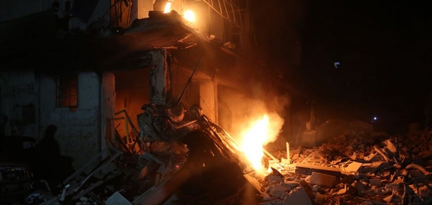 Rus savaş uçakları İdlib’de sivilleri vurdu: 9 ölü