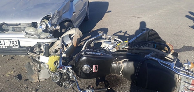 Konya’da otomobil motosikletle çarpıştı: 2 yaralı