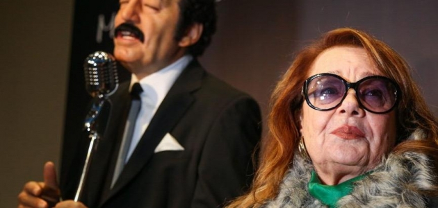 Muhterem Nur hayatını kaybetti