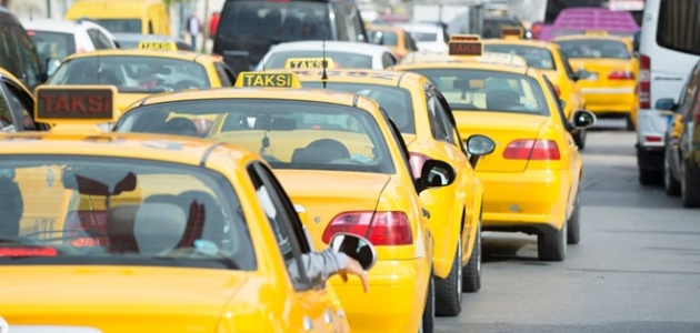Taksiciler ve minibüsçüler sigorta prim desteği bekliyor
