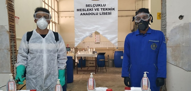 Konya’daki meslek liseleri koronavirüse karşı dezenfektan üretimini sürdürüyor