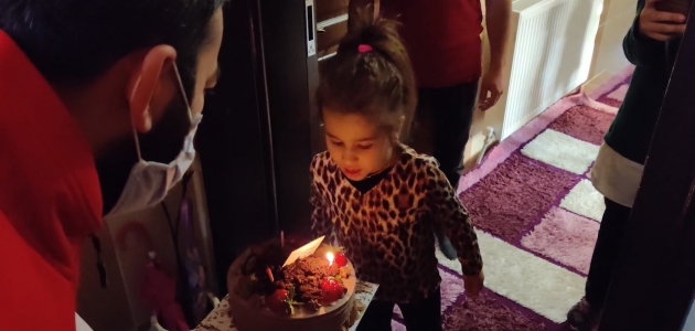 Selçuklu’da 5 yaşındaki Ravza’ya doğum günü sürprizi