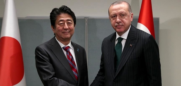 Erdoğan ve Japonya Başbakanı Abe koronavirüsle mücadeleyi görüştü