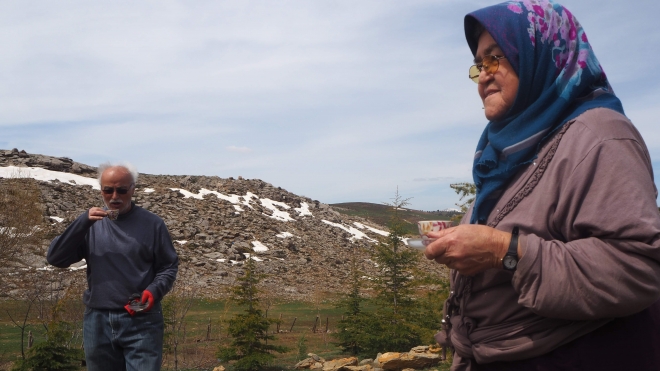 Konya’da bazı vatandaşlar sokağa çıkma kısıtlamasına yayladaki evlerinde uyuyor