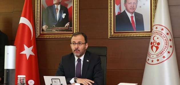Bakan Kasapoğlu 81 ilin Gençlik ve Spor İl Müdürü ile toplantı gerçekleştirdi