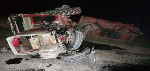 Konya’da otomobille traktör çarpıştı: 2 yaralı