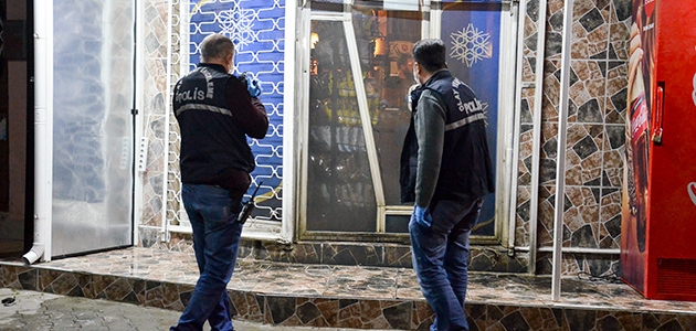 Karaman’da bir iş yerini kundaklamak isteyen zanlı polis ekiplerince yakalandı