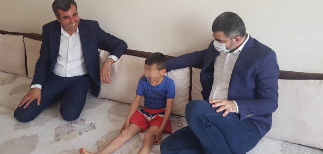 Nusaybin’de çocukları polis tarafından kovalanan Erdal ailesine ziyaret