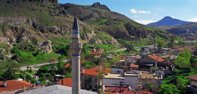 Konya’nın tarihi mahallesinde koronavirüs sessizliği