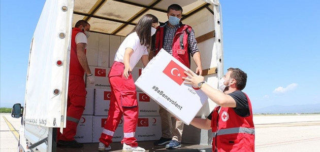 Türkiye’nin tıbbi yardımları Kuzey Makedonya’ya ulaştı