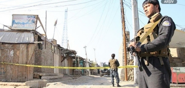 Afganistan’da askeri kampa bomba yüklü araçla saldırı: 5 ölü