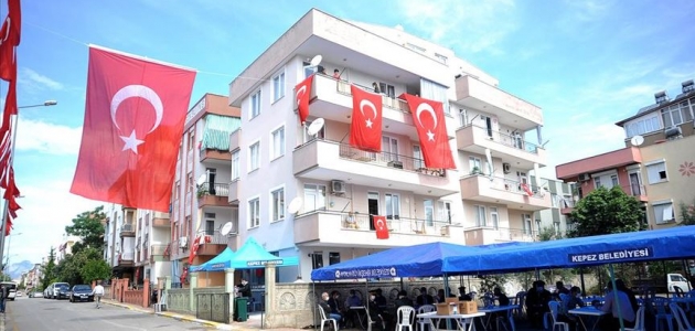 Şehit olan astsubay Özcan’ın acı haberi Antalya’daki ailesine verildi