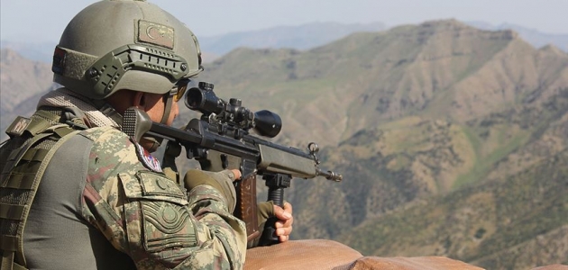 PKK/YPG’li 3 terörist, komandolar tarafından etkisiz hale getirildi