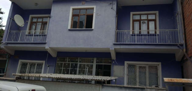 Konya’da komşuların kavgası kanlı bitti: 1 yaralı, 1 gözaltı