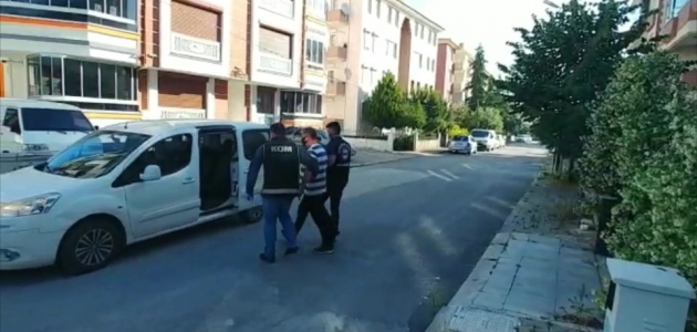Konya dahil 13 ilde FETÖ operasyonu: Yakalanan 21 eski polis adliyeye sevk edildi