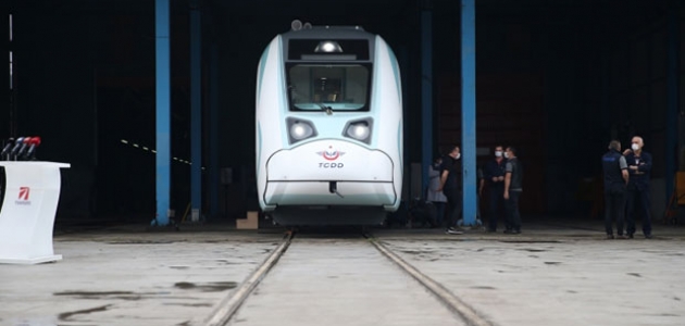 Milli elektrikli tren raya iniyor: Testler 30 Ağustos’ta başlayacak