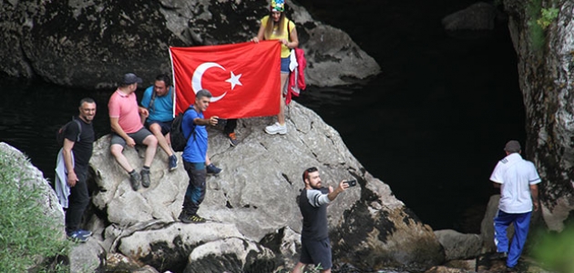 Konya’daki Çamlık mağaraları doğaseverleri hayran bırakıyor