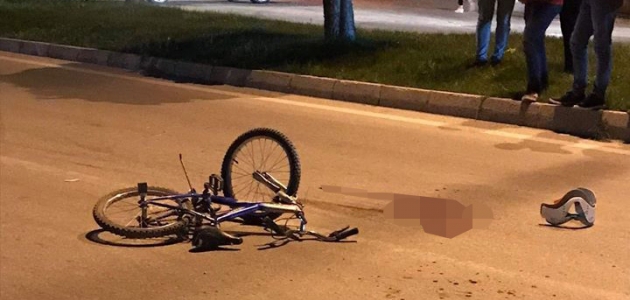 Otomobilin çarptığı bisikletli çocuk hayatını kaybetti