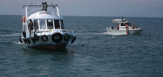 Van’daki tekne faciasına 3 tutuklama