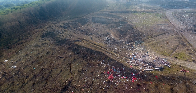 Sakarya’da patlamanın olduğu alandaki hasar havadan görüntülendi