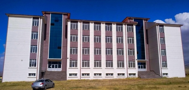 neu veteriner fakultesi ogrencilerini bekliyor