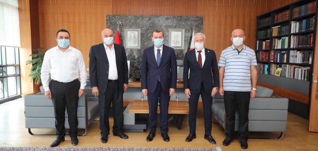 Bozkır Belediye Başkanı Saygı, Zeytinburnu Belediye Başkanı Arısoy’u ziyaret etti