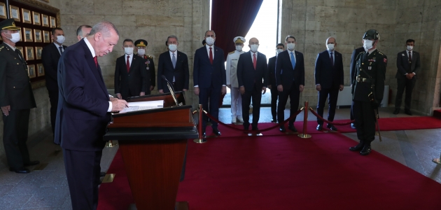 Cumhurbaşkanı Erdoğan: TSK vatanımızın güvenliği ve bekasının teminatı olmayı sürdürüyor