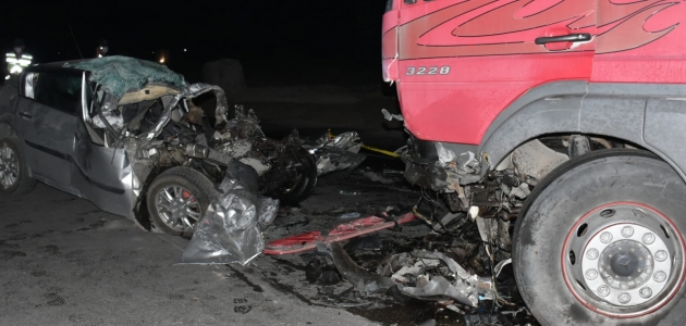 konya aksaray yolunda feci kaza konya aksaray yolunda feci kaza