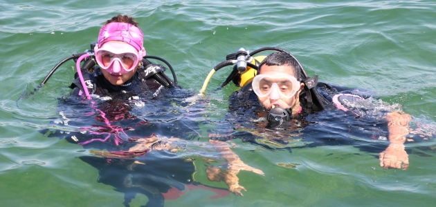 Down sendromlu milli sporcular Beyşehir Gölü’nde dalış yaptı