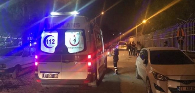Adana’da çarpışan oto kavgası: 4 yaralı
