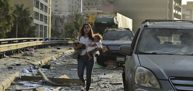 Beyrut’ta patlamanın ardından 2 hafta olağanüstü hal ilan edildi