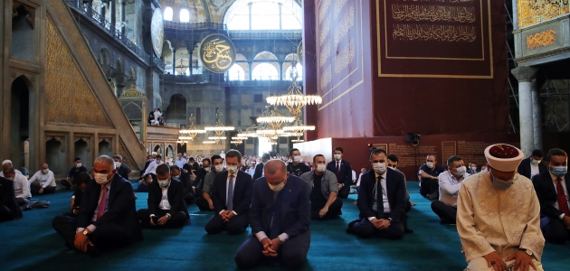 Cumhurbaşkanı Erdoğan Ayasofya Camii’nde