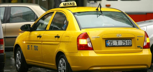İzmir taksi ücretlerine zam yapıldı
