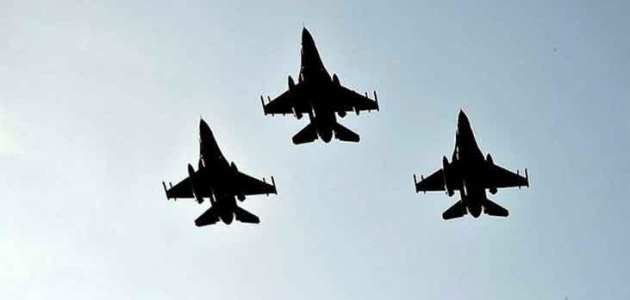 Türk F-16’ları Azerbaycan uçaklarıyla uçuş gerçekleştirdi