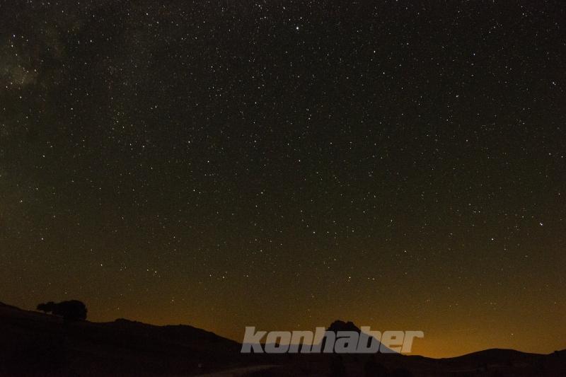 Konya’da Samanyolu Galaksisi ve yıldızlı gece