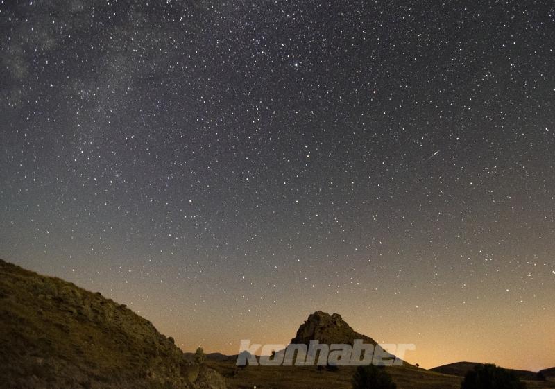 Konya’da Samanyolu Galaksisi ve yıldızlı gece