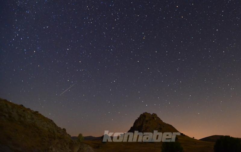 Konya’da Samanyolu Galaksisi ve yıldızlı gece
