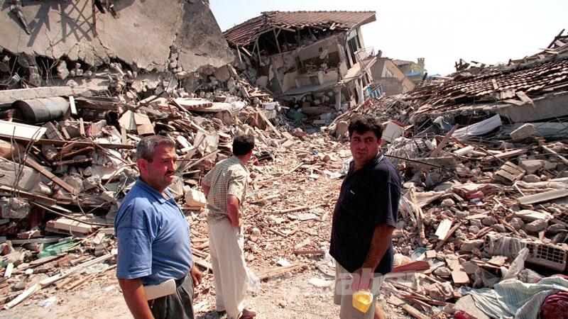 Asrın felaketinin üzerinden tam 21 yıl geçti