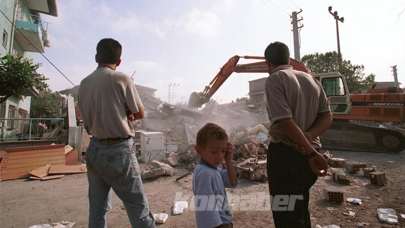 Asrın felaketinin üzerinden tam 21 yıl geçti