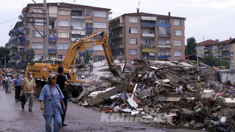 Asrın felaketinin üzerinden tam 21 yıl geçti