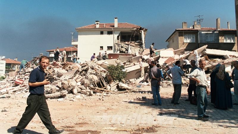 Asrın felaketinin üzerinden tam 21 yıl geçti