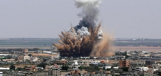 İsrail ordusu Gazze’yi top atışı ile hedef aldı