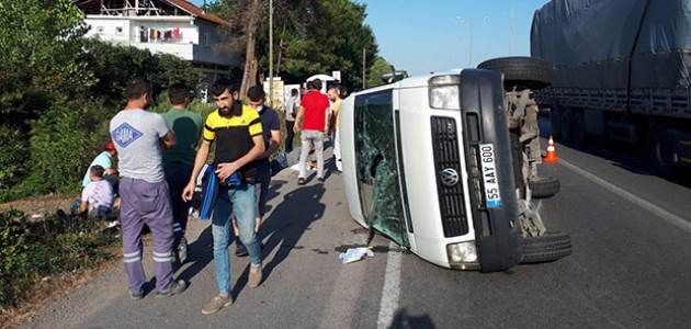 Samsun’da servis minibüsü devrildi: 16 yaralı