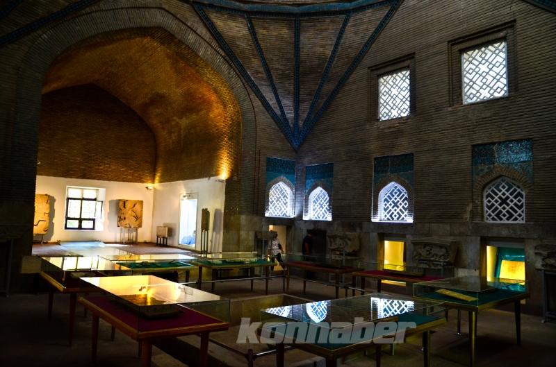 Görenleri tarihte yolculuğa çıkaran eser: İnce Minareli Medrese