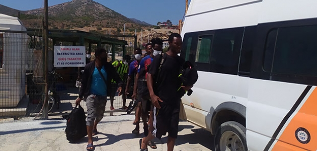 Türk kara sularına geri itilen 41 düzensiz göçmen kurtarıldı