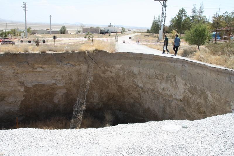 Konya’da obruk oluşabilecek bölgeler uydu görüntüleriyle tespit edilecek