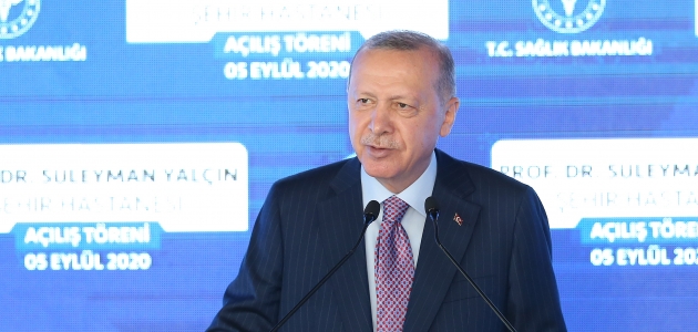 Cumhurbaşkanı Erdoğan: Türkiye ahlaksız haritaları yırtıp atacak güce sahip