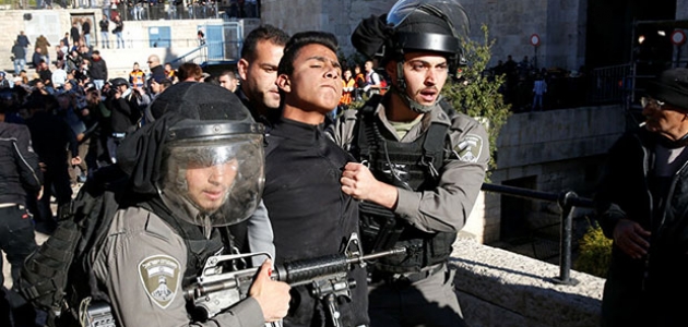 İsrail ordusu Batı Şeria’da 50 Filistinliyi gözaltına aldı
