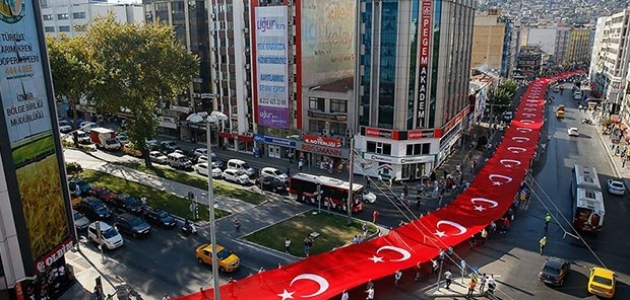 İzmir’in düşman işgalinden kurtuluşunun 98. yıl dönümü kutlanıyor